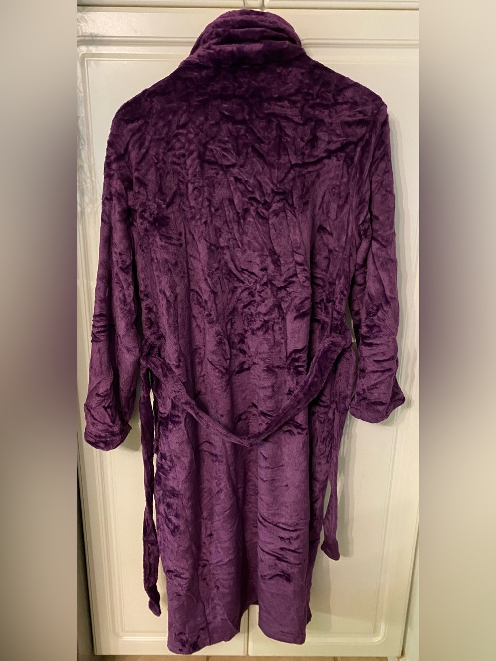 Plush Robe brand new - Picture 3 of 3